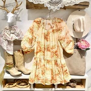 Gorgeous Ballon sleeves boho doll dress w floral gardenia shabby chic vacay vibe